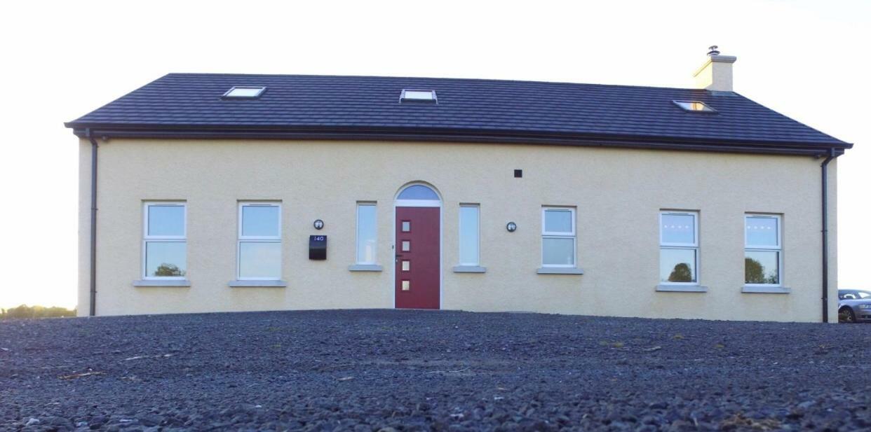 Sleeps 12 Hot Tub Sauna Cinema Pets Welcome Enniskillen Exterior photo